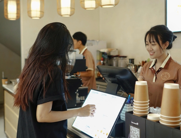 6 Chiến Lược Upsell Đơn Giản Tăng 40% Doanh Thu Trung Bình Quán Cafe