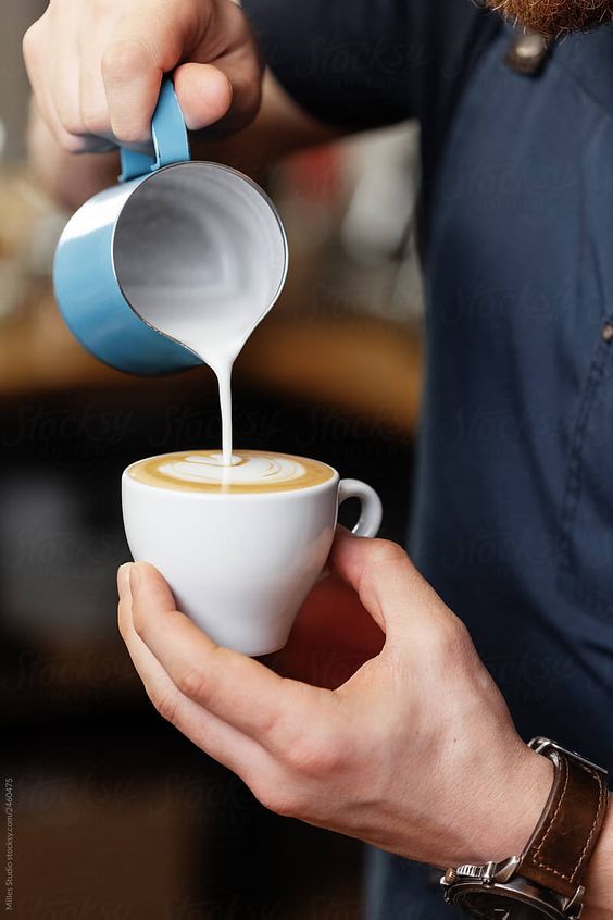 Tận hưởng trải nghiệm cà phê chuyên nghiệp: Đào tạo Barista và những bí quyết pha chế hấp dẫn ảnh 1