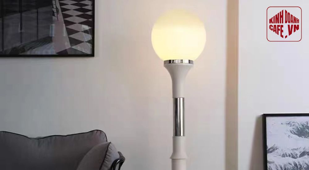 Đèn đứng sàn cho góc check-in quán cafe