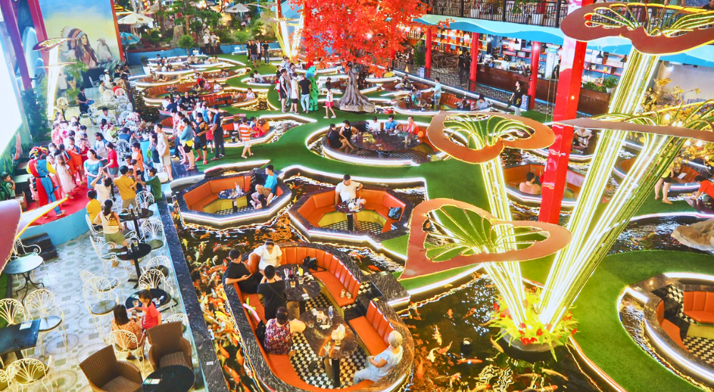 Không gian quán Rock King Coffee KOI rộng rãi, thoáng mát