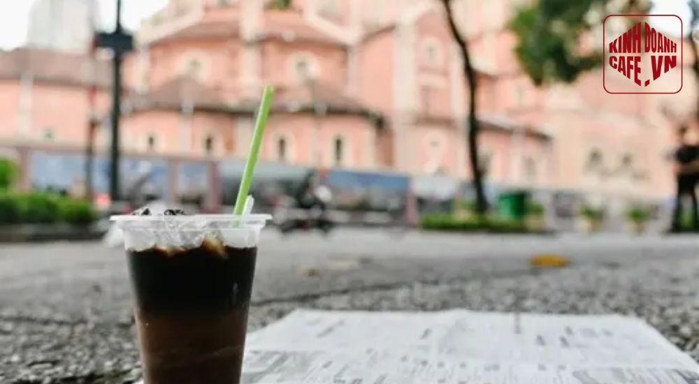 Cà phê bệt Nhà thờ Đức Bà – Trải nghiệm cà phê giữa kiến trúc cổ kính