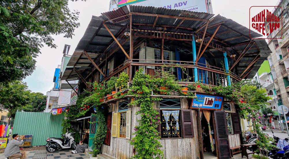 Quán cafe góc phố xưa, mang phong cách hoài niệm