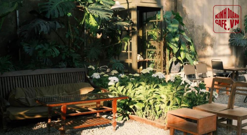 Tiệm Cà Phê LÁ – Quán cafe sân vườn mộc mạc và trong lành