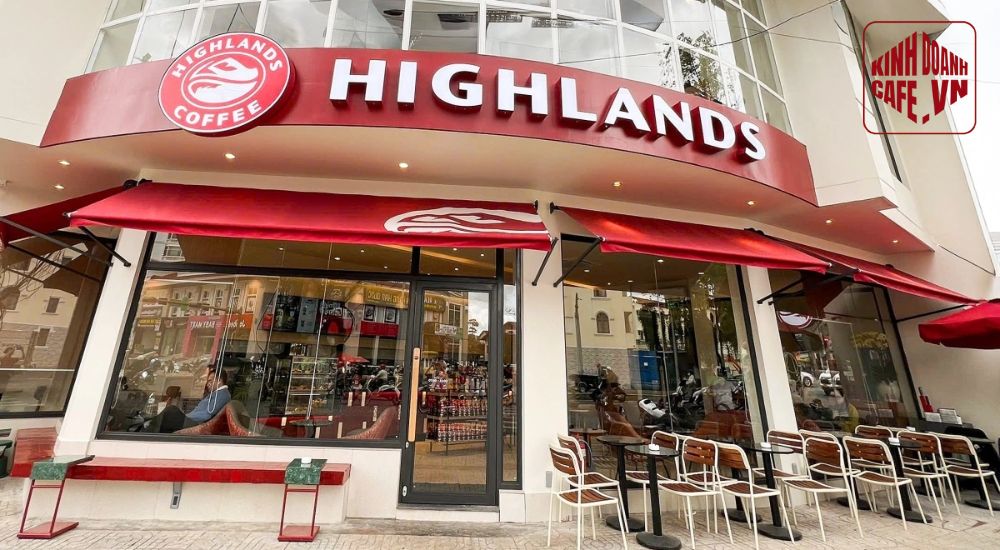 Highlands Coffee – Không gian hiện đại, thương hiệu mạnh
