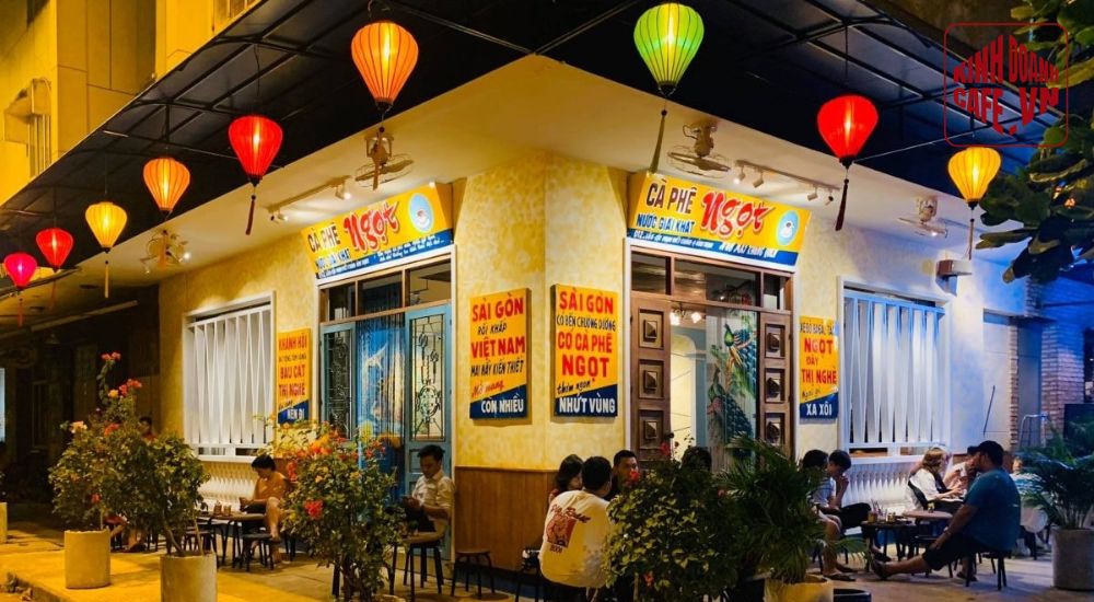 Ngọt Cà Phê là quán cafe đẹp ở Sài Gòn với không gian ấm cúng, gần gũi và thư giãn