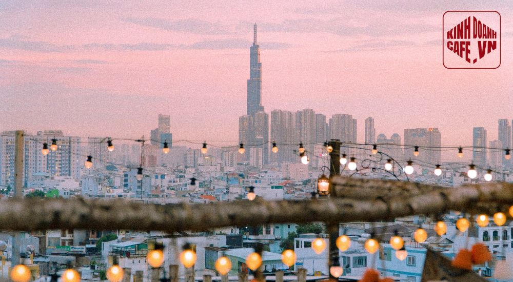View thành phố lung linh về đêm tại Trăng Non Rooftop