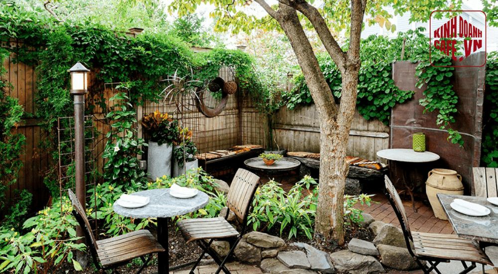 Quán cà phê sân vườn tận dụng thiên nhiên để nâng cao trải nghiệm và giá trị không gian