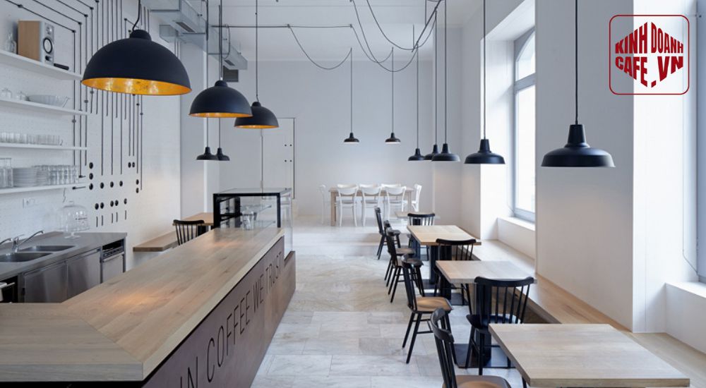 Phong cách tối giản giúp quán cafe văn phòng thông thoáng và tăng khả năng tập trung