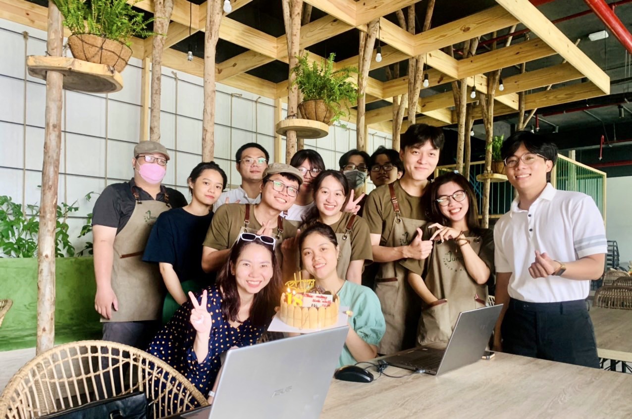 5 Bí Quyết Giữ Chân Nhân Viên Pha Chế Giỏi Tại Quán Cafe